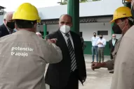 La interna partidaria golpeó la imagen de Manzur