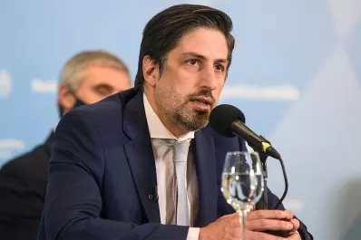 Somos defensores de la presencialidad pero hay que disminuir la circulación de personas, afirmó Trotta