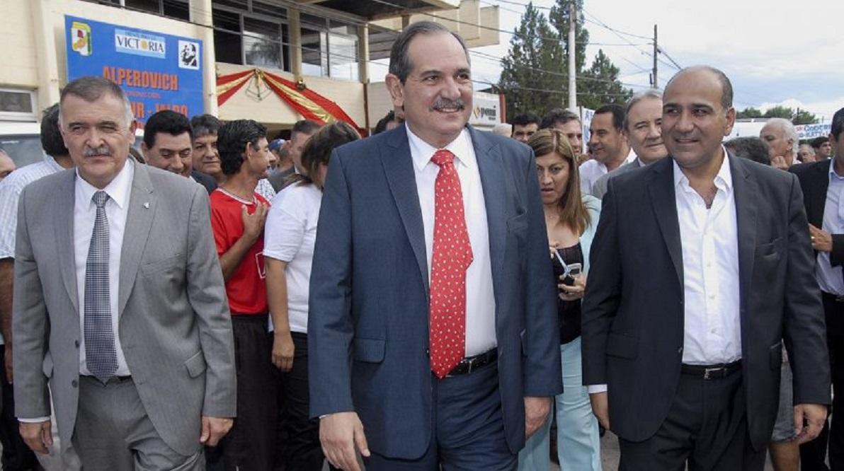 EN CAMPAÑA. Alperovich, junto a Manzur y a Jaldo. Foto de Archivo