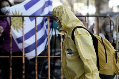 Uruguay: médicos reclaman al Gobierno adoptar confinamientos ante el aumento de casos de covid-19