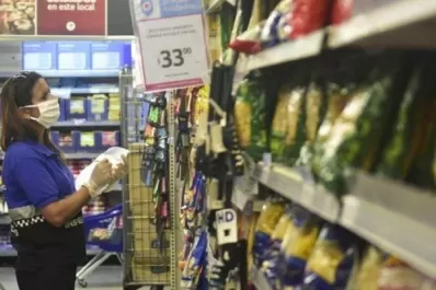 El Gobierno denuncia a tres empresas alimenticias por comercializar productos similares a precios diferentes