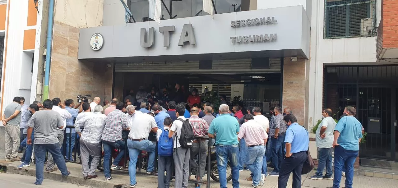 Los choferes de UTA, en asambleas.