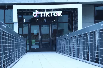 TikTok refuerza controles de privacidad