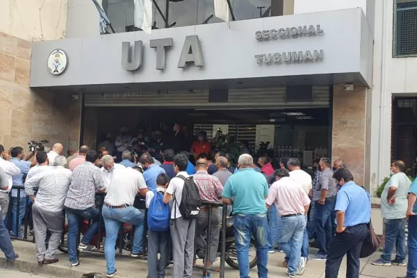 En Tucumán, se cumplió el paro de ómnibus por las asambleas de los choferes de UTA