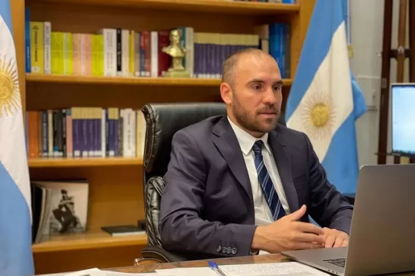 Guzmán volvió a solicitar ante el FMI más recursos y la revisión de los sobrecargos