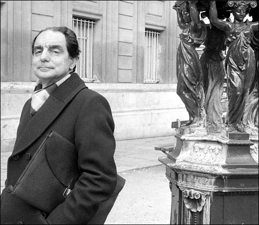 EL ADMIRADOR. Calvino (1923-1925), un incondicional de Borges.  