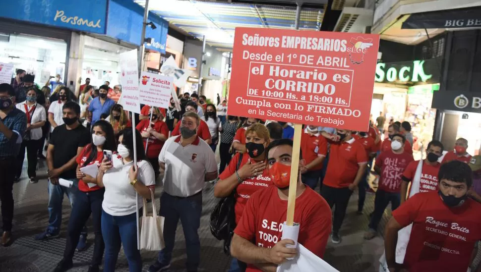 RECLAMO. El comercio ratifica el horario cortado y exige al Gobierno que ponga a raya al SEOC.