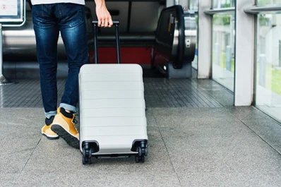 El 51% de los argentinos dice que no viajará al exterior hasta inmunizarse