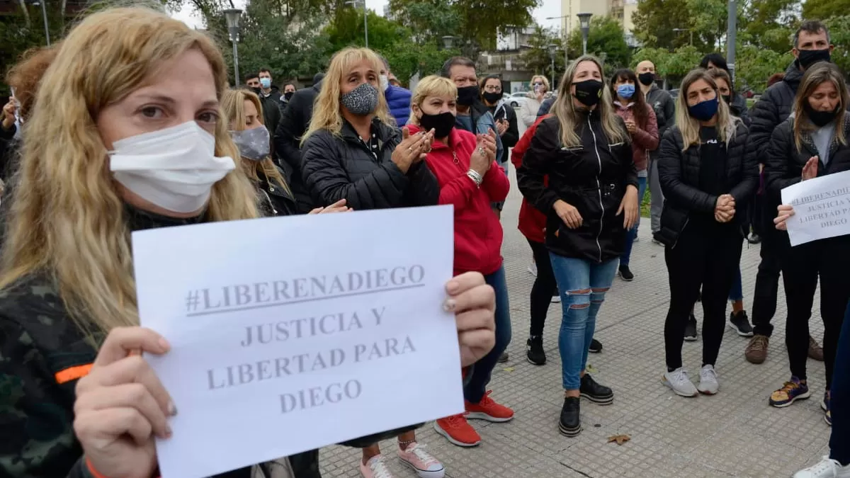 Protesta por la liberación del joven. Foto: https://conlagentenoticias.com/