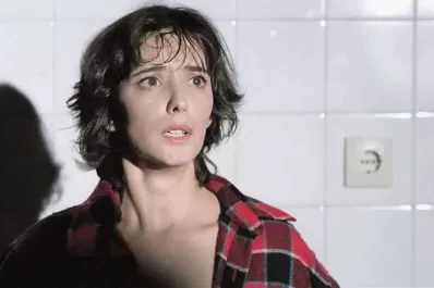 Hace 25 años se estrenaba “Tesis”, una película que sacó a luz el cine snuff