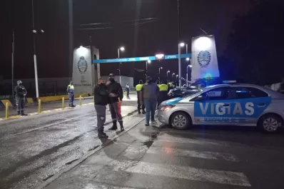 El sábado detuvieron a siete personas y secuestraron 12 vehículos por circular en horario prohibido