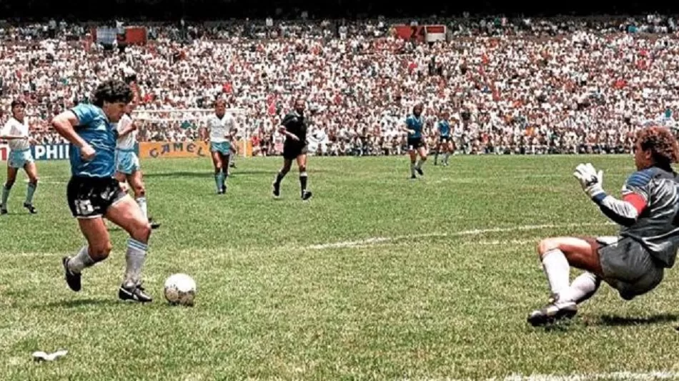 Video: así relató Mauro Viale el gol de Maradona a los ingleses