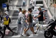 Israel eliminó el barbijo de las calles y retomará las clases presenciales