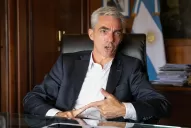 Los restos del ministro Meoni son velados en Junín