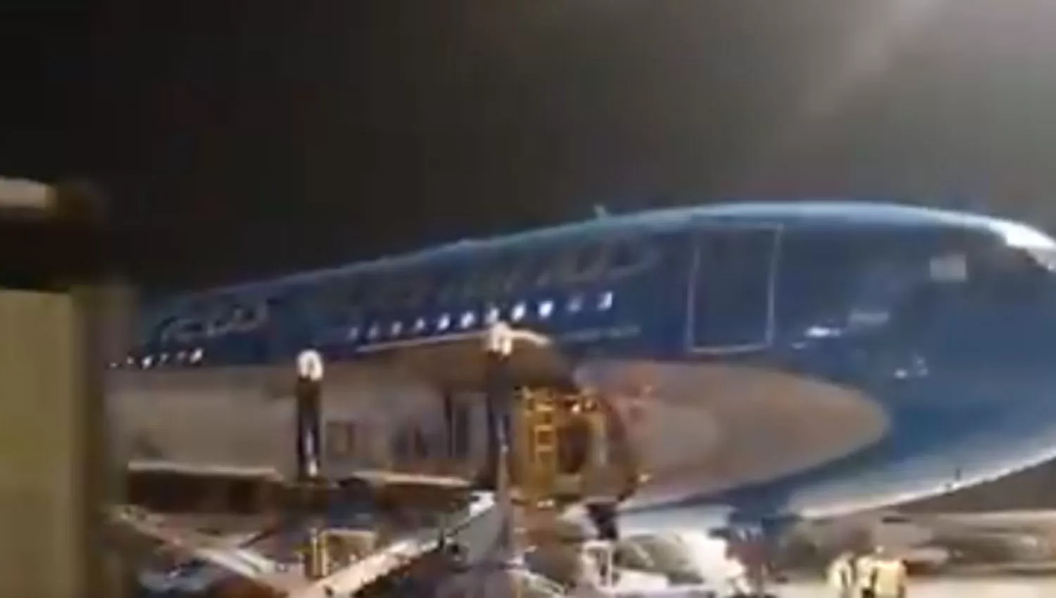 EN VUELO. La nave de Aerolíneas Argentinas buscó las dosis desde Beijing.