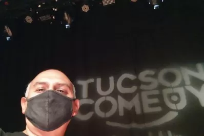 “El humor ayuda a sobrellevar la realidad”