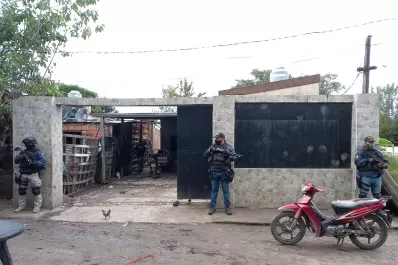 Narcomenudeo: detuvieron a dos hombres y a una mujer en El Manantial