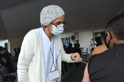 Cartas de lectores I: vacuna anticovid I