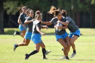 Seleccionado nacional femenio de rugby: convertir un plantel en un equipo