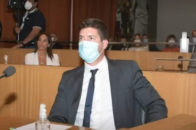 La pelea Romero-FR: la gente está cansada de vivir en el caos, afirmó un edil bussista