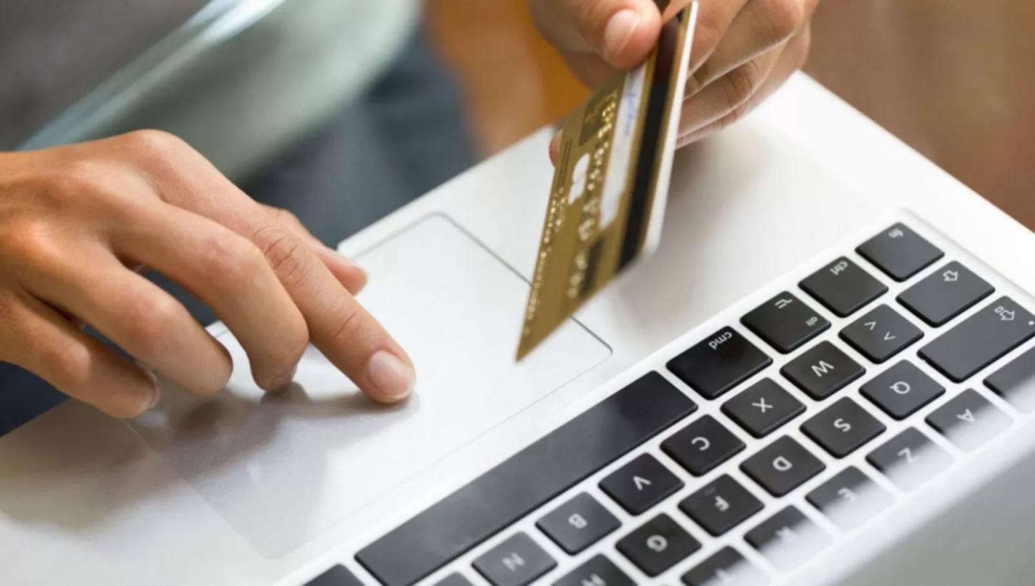 PARA TENER EN CUENTA. Los ciberdelincuentes aprovechan el volumen de ventas para engañar a los usuarios, robar su datos y para cometer defraudaciones.