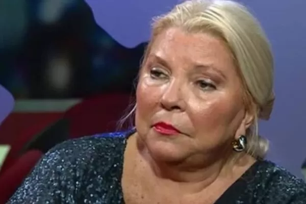 Habiendo fracasado en el intento de unidad, renuncio a cualquier candidatura, afirmó Carrió