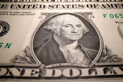 El dólar blue cierra una semana corta $ 4 arriba: alcanzó los $ 157