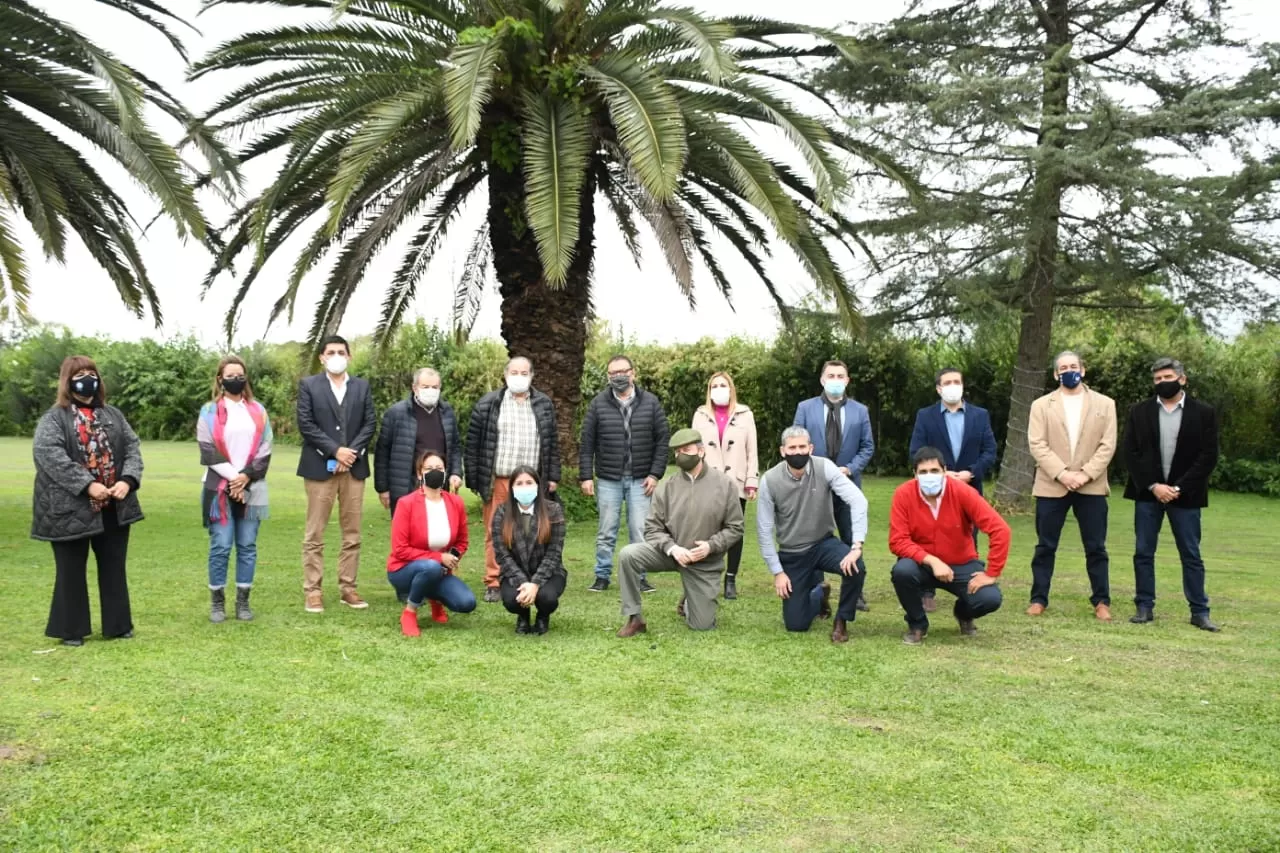 ENCUENTRO EN ALBERDI. Foto: Prensa Raúl Albarracín