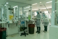 La vida y la muerte se baten a duelo en el campo de batalla de las terapias intensivas