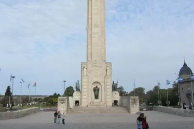 Rosario ocupó el 99% de camas críticas y advierten: el médico deberá elegir quién respira