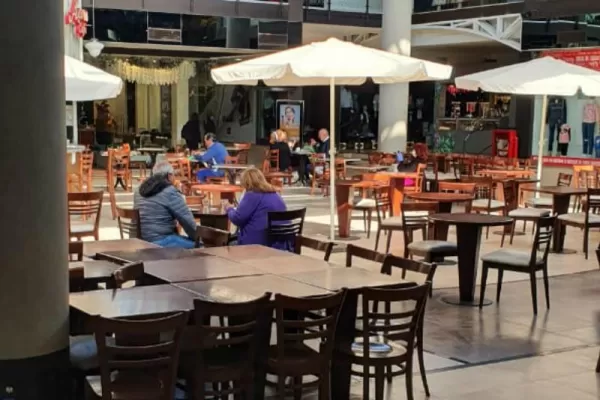 En Yerba Buena, los comerciantes pueden atender al público entre las 7 y las 22