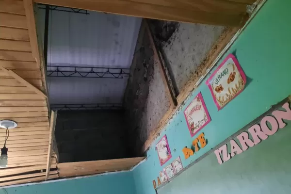 Interpelación a Lichtmajer: un legislador compartió fotos del estado de las escuelas tucumanas