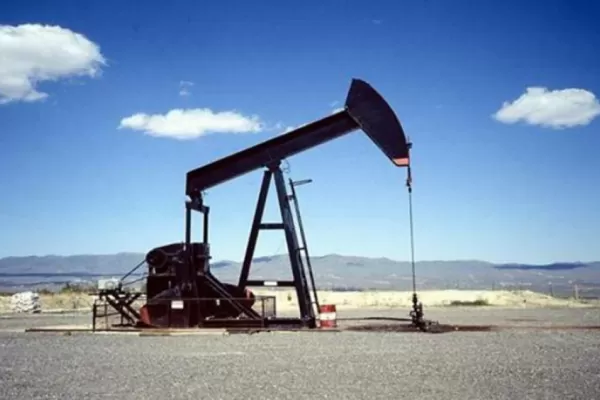 El petróleo alcanza su precio máximo en dos meses