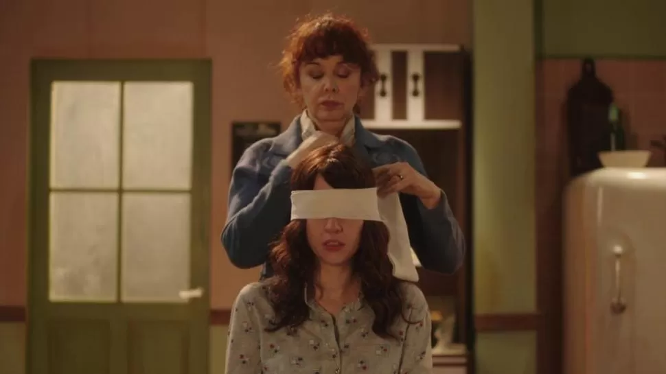 BASADO EN UNA PERSONA REAL. Sofía Gala protagoniza “Mirándote”. 