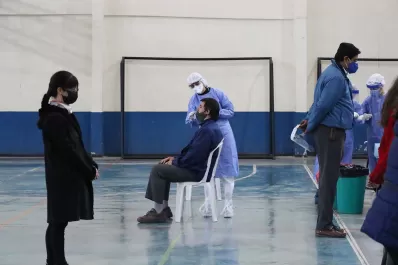 Crecen los contagios en Tucumán: reportan 850 casos de covid-19 en las últimas 24 horas