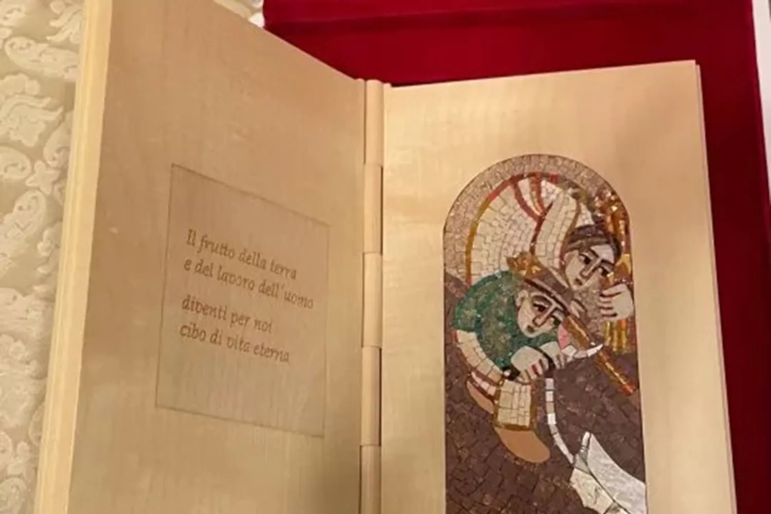 Cartas de lectores III: regalo del Papa al Presidente