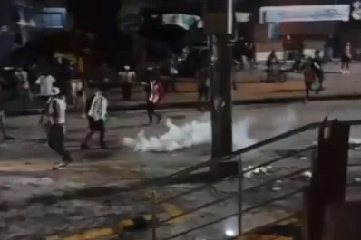 Futbolistas colombianos apoyan las protestas y piden que se suspenda el fútbol