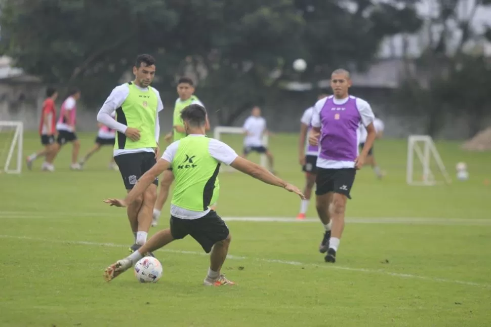 EL PLANTEL AVANZA EN SU PREPARACIÓN. En La Ciudadela todos apuntan a volver a sumar de a tres jugando como local. Por eso, De Muner y sus pupilos trabajan tratando de mejorar la contundencia. 