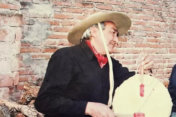 Agapo perdió su caja un domingo en la oscuridad