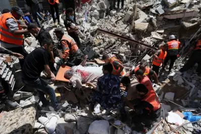 Al menos 40 palestinos murieron por nuevos bombardeos sobre Gaza