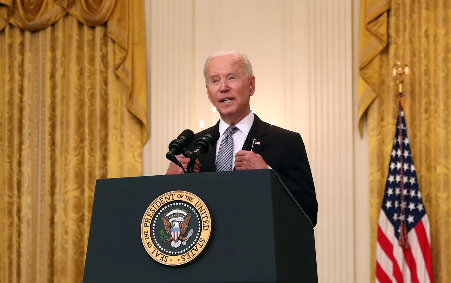 Joe Biden se reunió con familiares de George Floyd