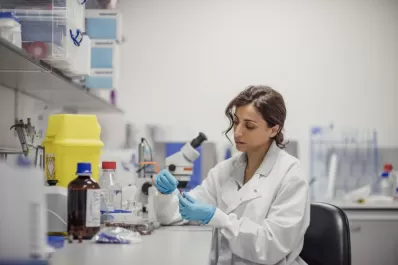 Las científicas pisan fuerte en América Latina, pero todavía persisten las brechas de género