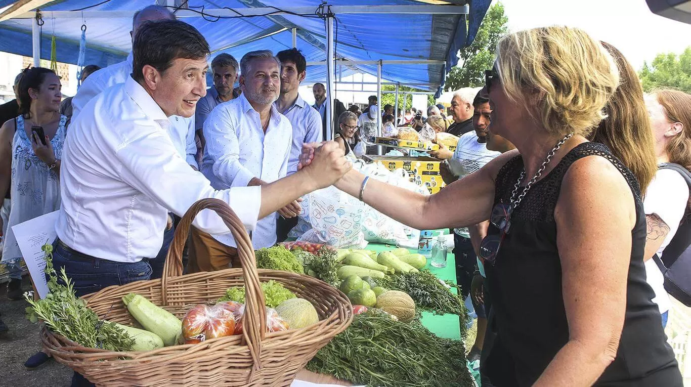 Daniel Arroyo en ferias. Foto telam