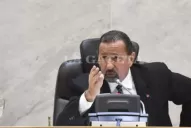 Polémica por las licencias de los precandidatos: Alfaro debe decidir si veta o promulga el proyecto