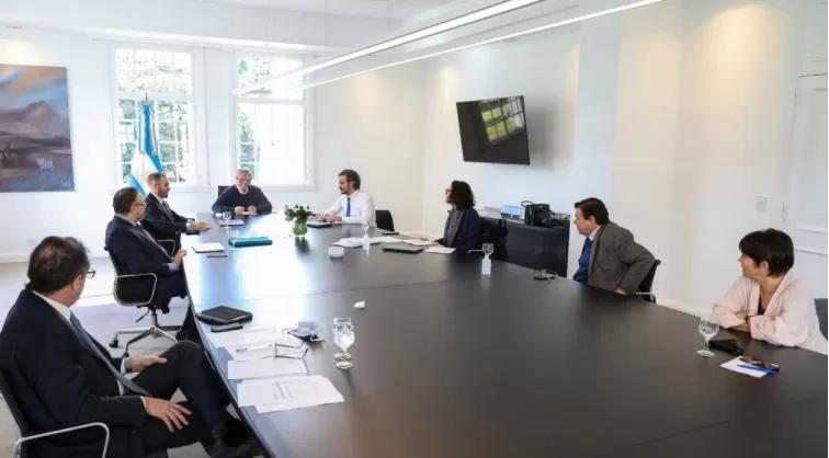 El Gobierno volvió a extender por otros 30 días la prohibición de despidos