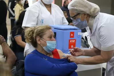 Vacunación en Tucumán: el 63% de los inscriptos de entre 50 y 54 años reside en el interior