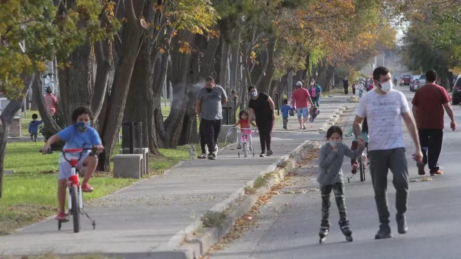 Advierten sobre el aumento de casos de covid-19 entre niños previamente sanos