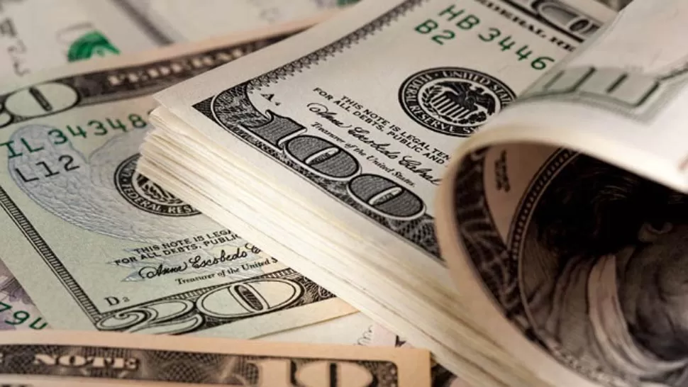El “dólar ahorro” cae un 92% en ocho meses