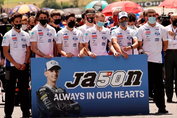 Tragedia en el MotoGP: Murió el piloto Dupasquier tras el grave accidente en el GP de Italia