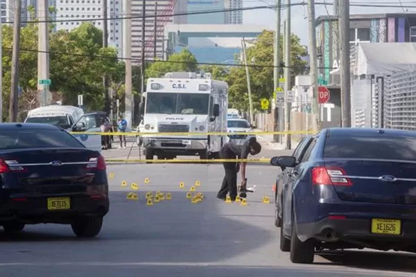 Tiroteo en Miami: dos muertos y al menos 20 heridos a la salida de un recital